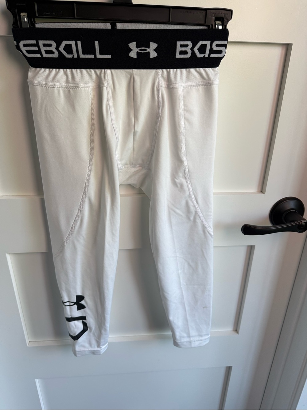 Under Armour White Boys' Athletic Compression Leggings with Black Logo Waistband